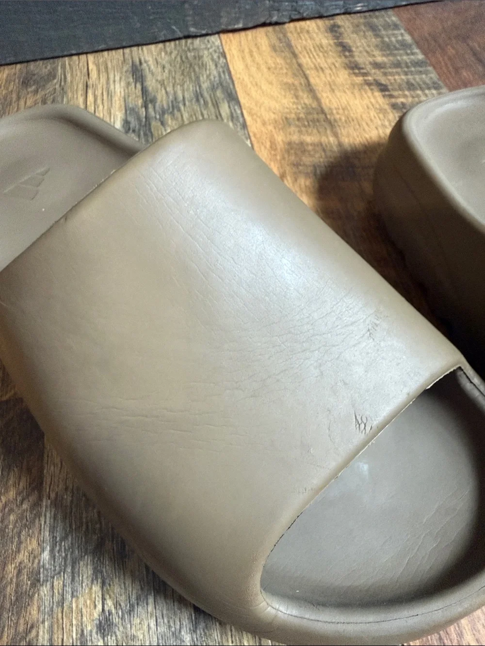 adidas Yeezy Slide Brown Tan Comfort Slide Sandals Size 8